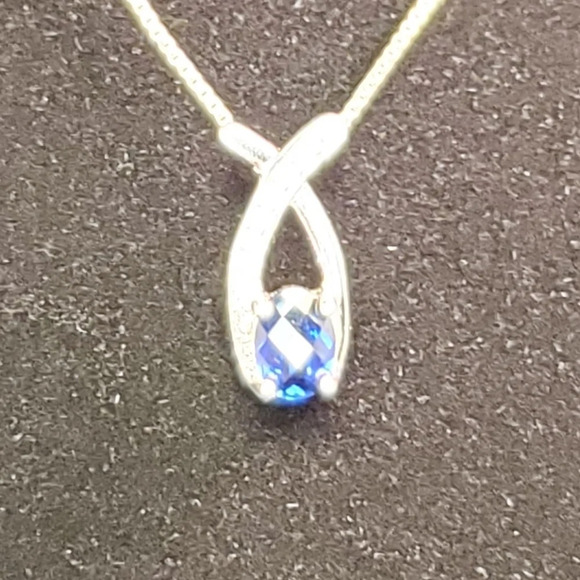 0202. Brilliant 🔷️ Blue Sapphire Set in Sterling🥈with CZ Accents & 16" Chain - Picture 6 of 7